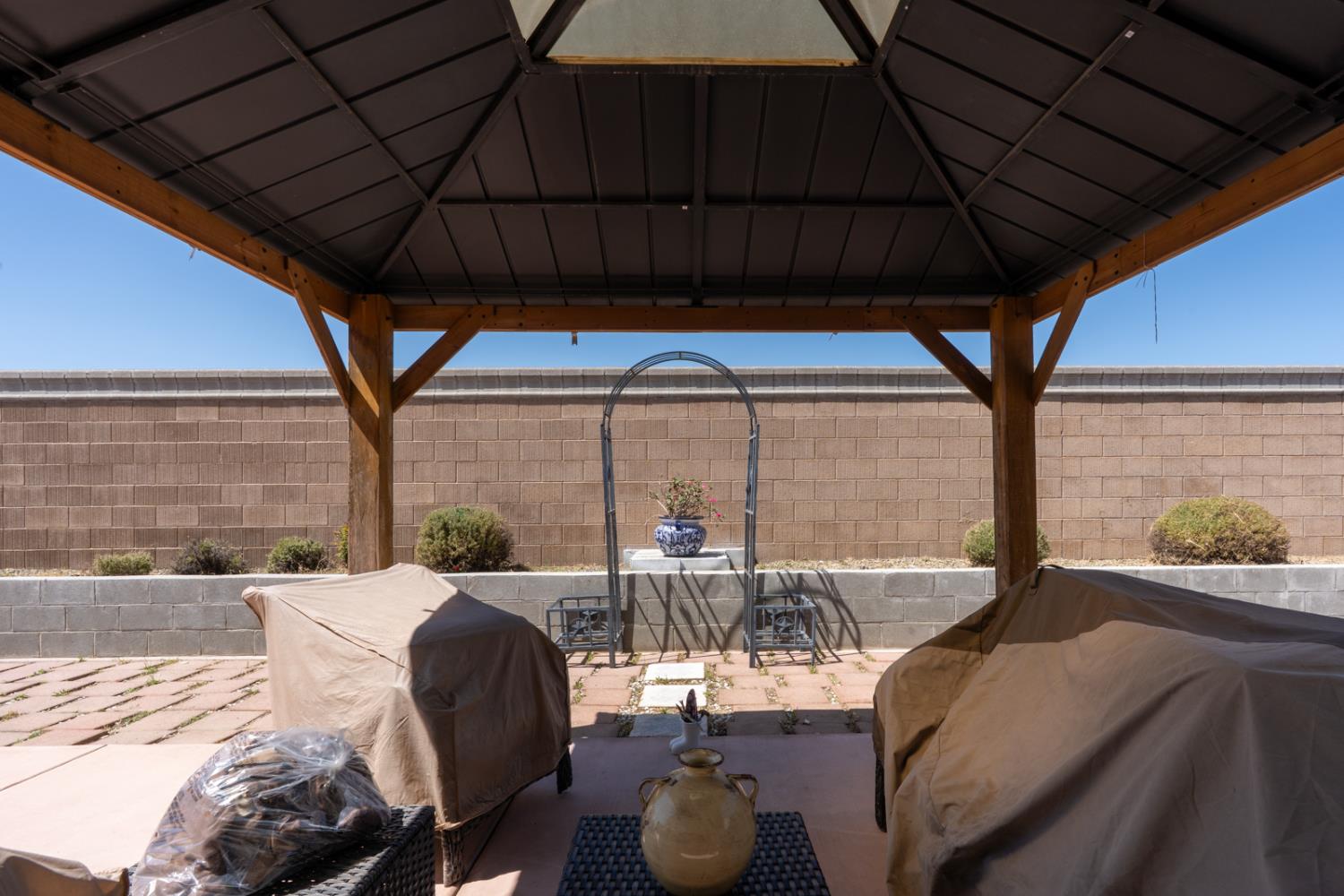 2005 Shasta Dr, Atwater, CA 95301