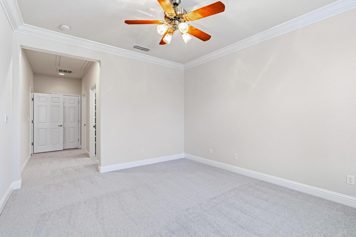 2314 Shadow Berry Dr, Manteca, CA 95336