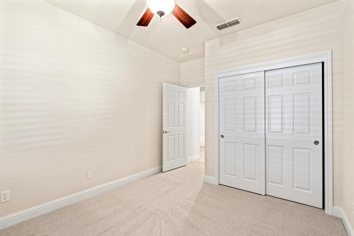 2314 Shadow Berry Dr, Manteca, CA 95336