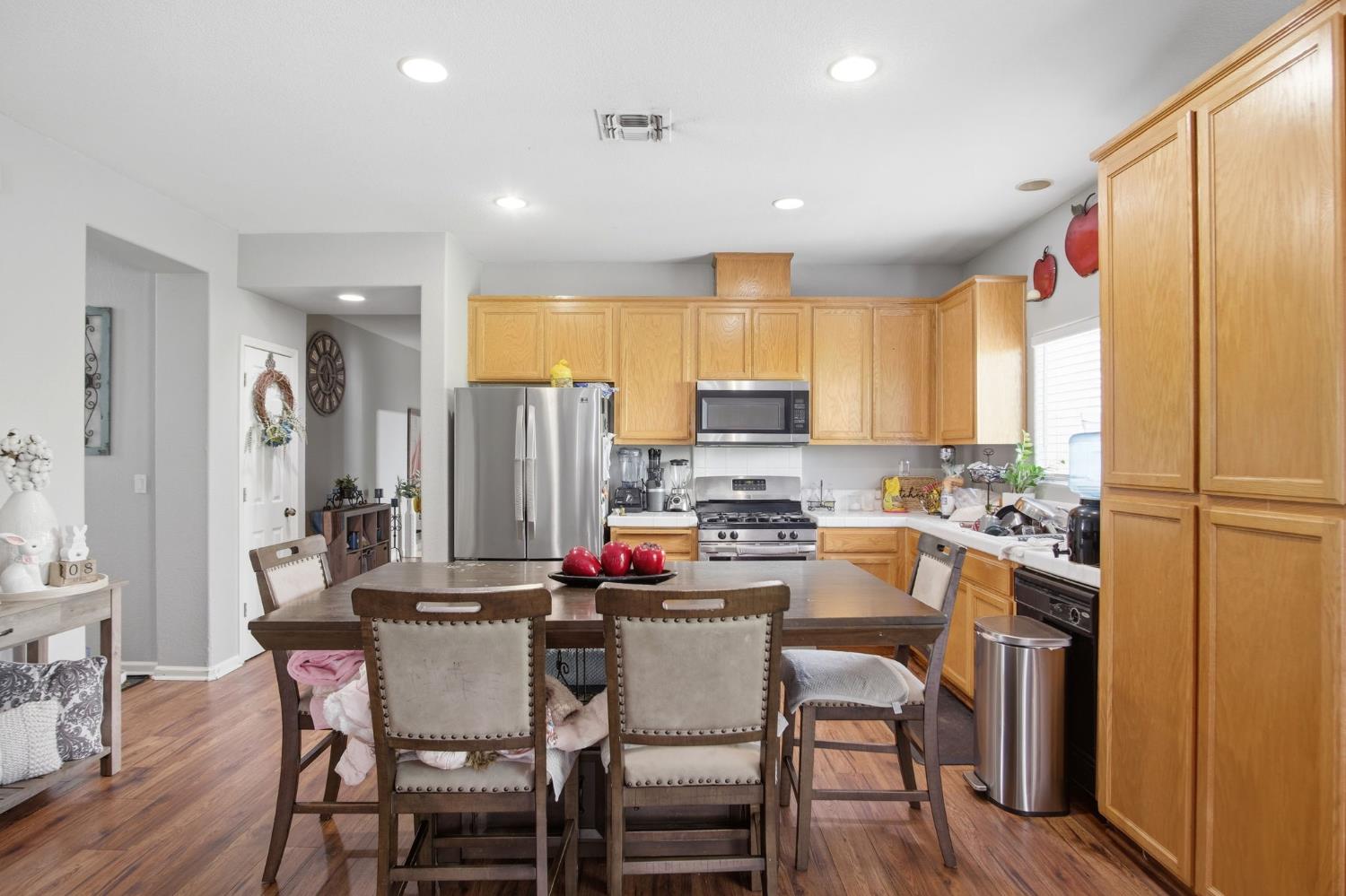 1913 St Augustine Ct, Modesto, CA 95358