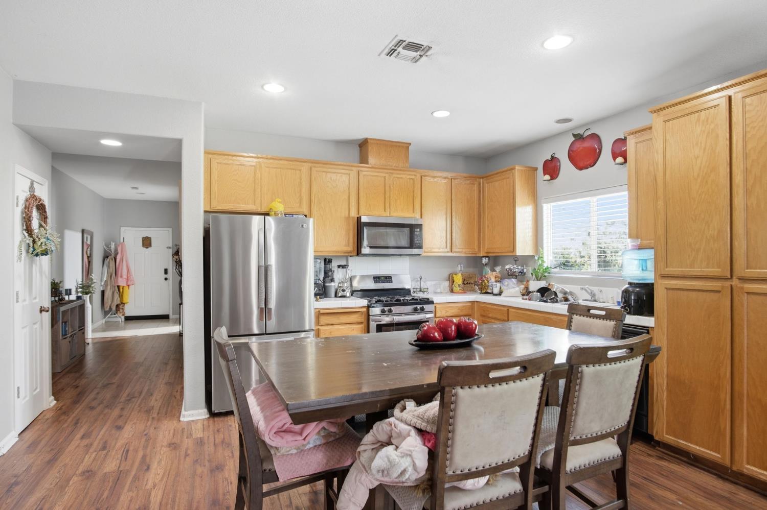 1913 St Augustine Ct, Modesto, CA 95358