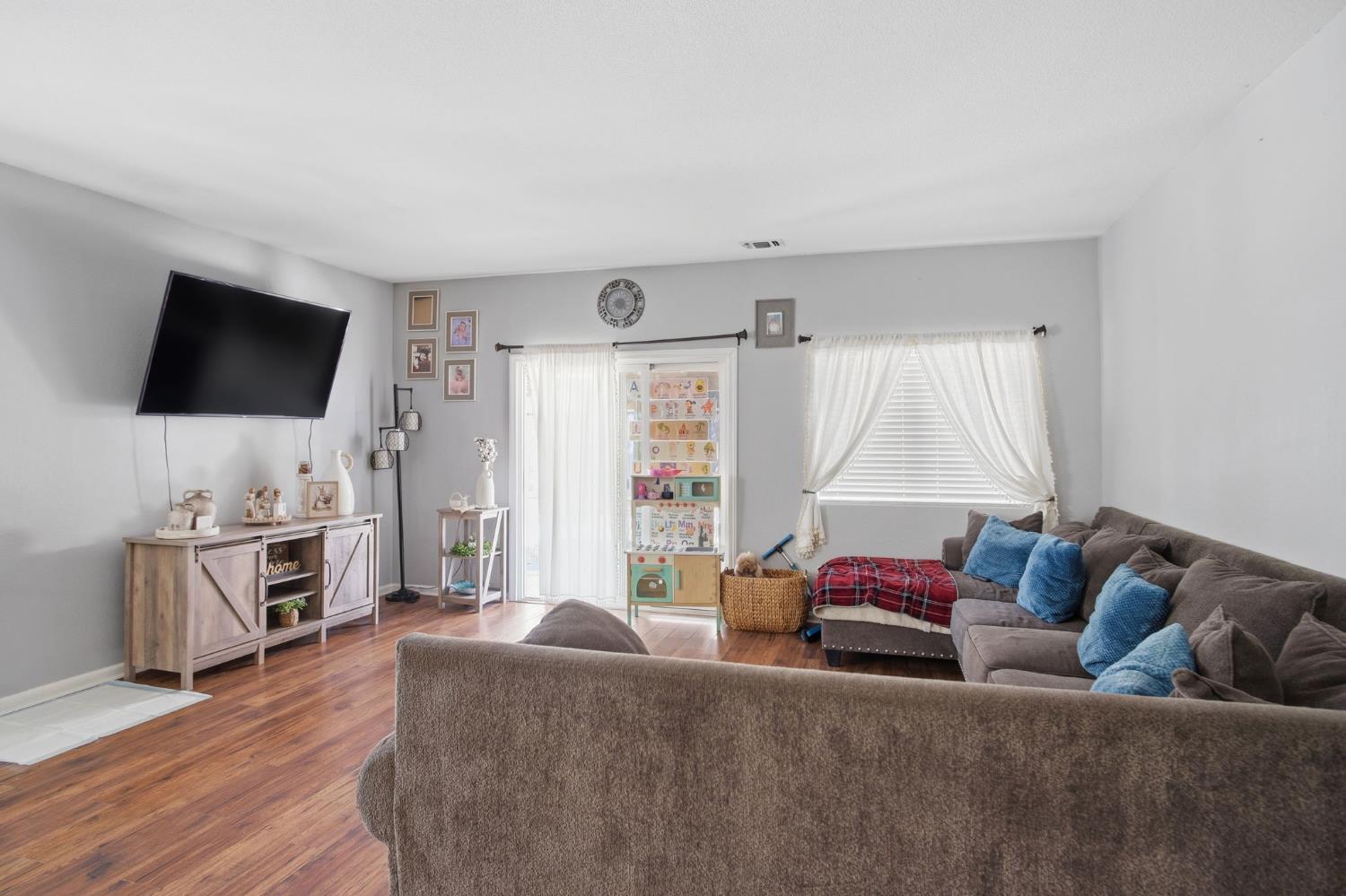 1913 St Augustine Ct, Modesto, CA 95358