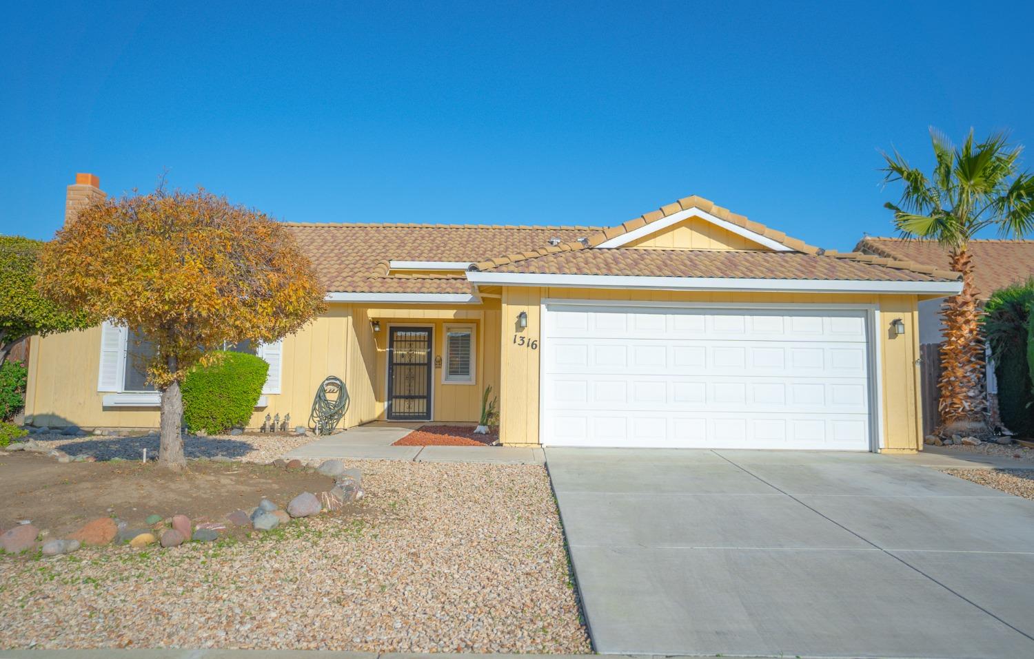 1316 Chukar St, Los Banos, CA 93635