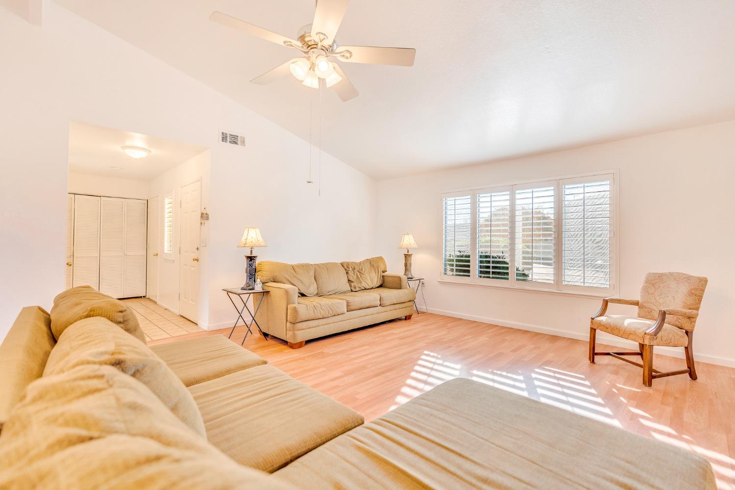 1316 Chukar St, Los Banos, CA 93635