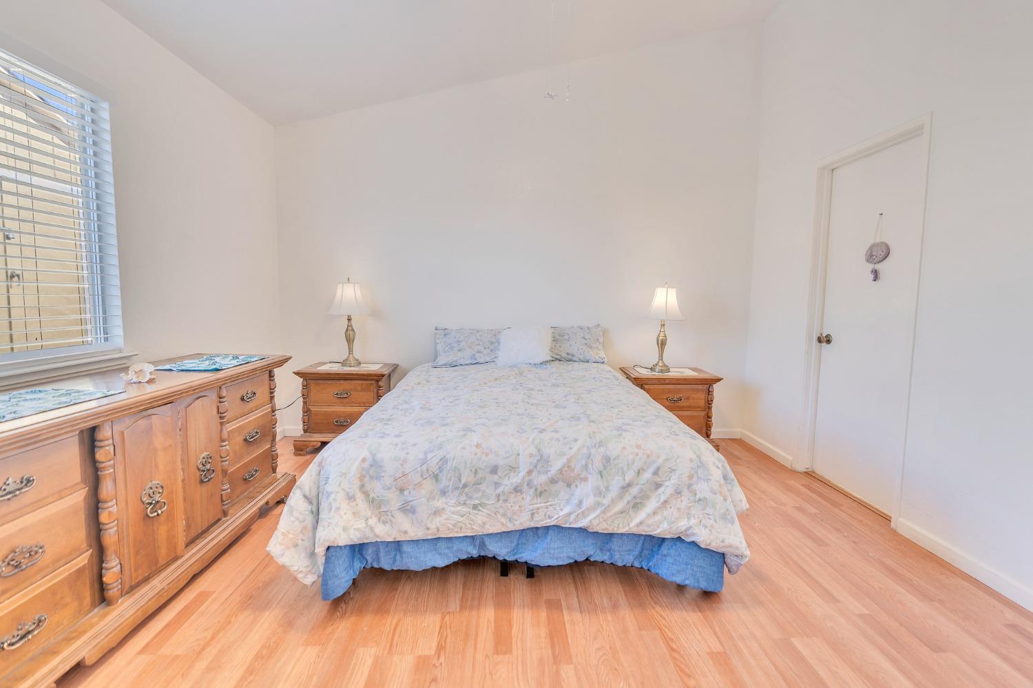 1316 Chukar St, Los Banos, CA 93635