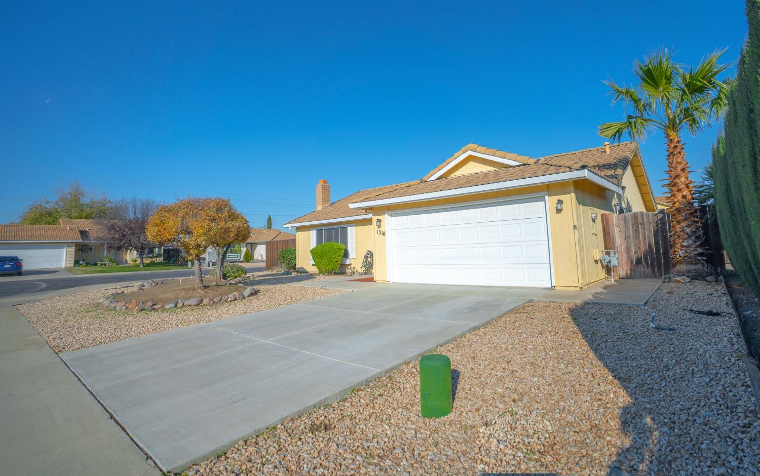 1316 Chukar St, Los Banos, CA 93635