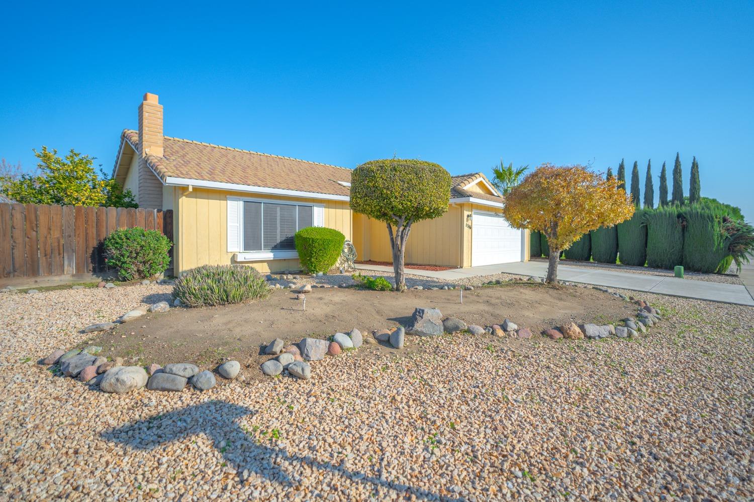 1316 Chukar St, Los Banos, CA 93635