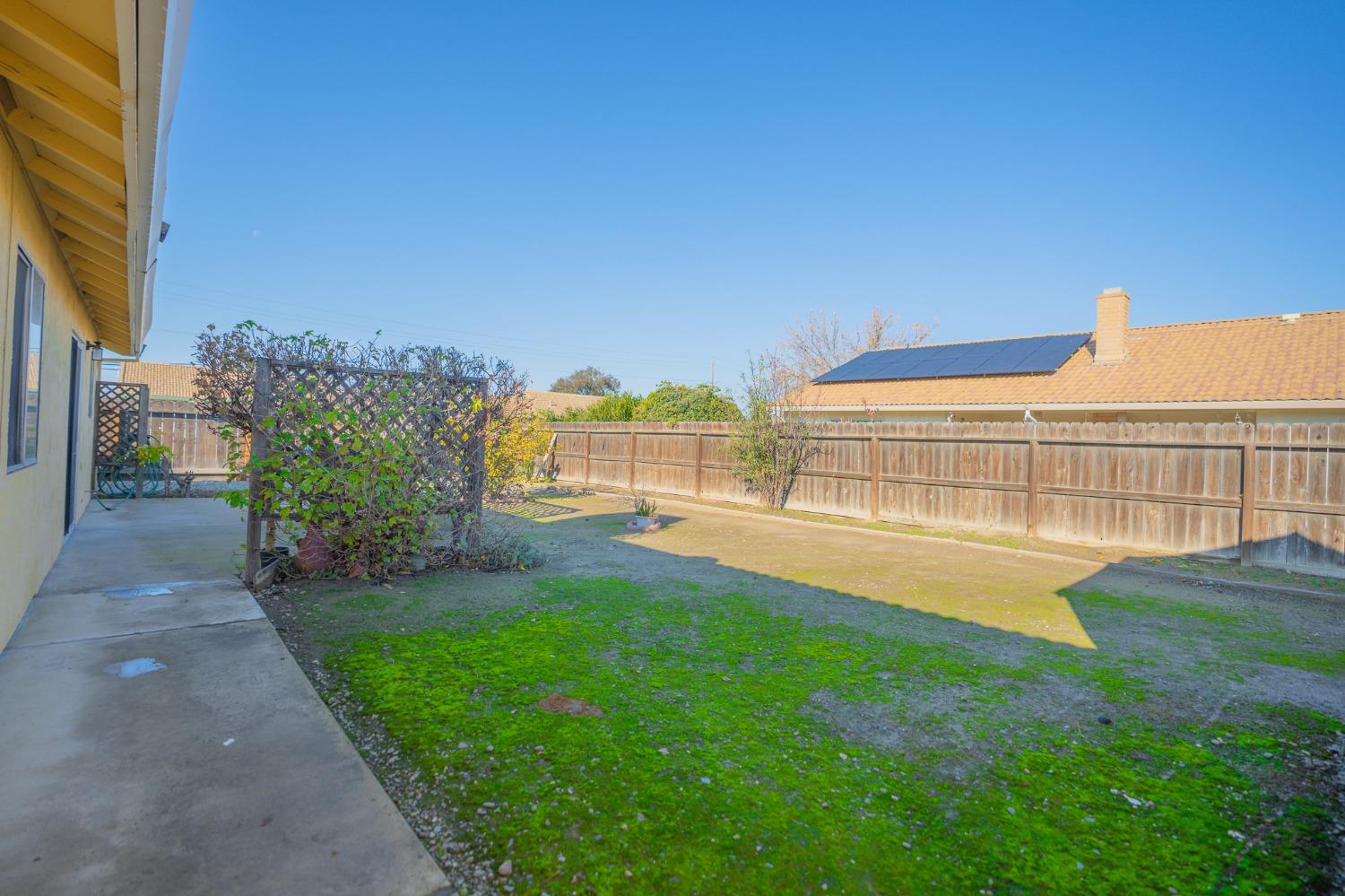 1316 Chukar St, Los Banos, CA 93635