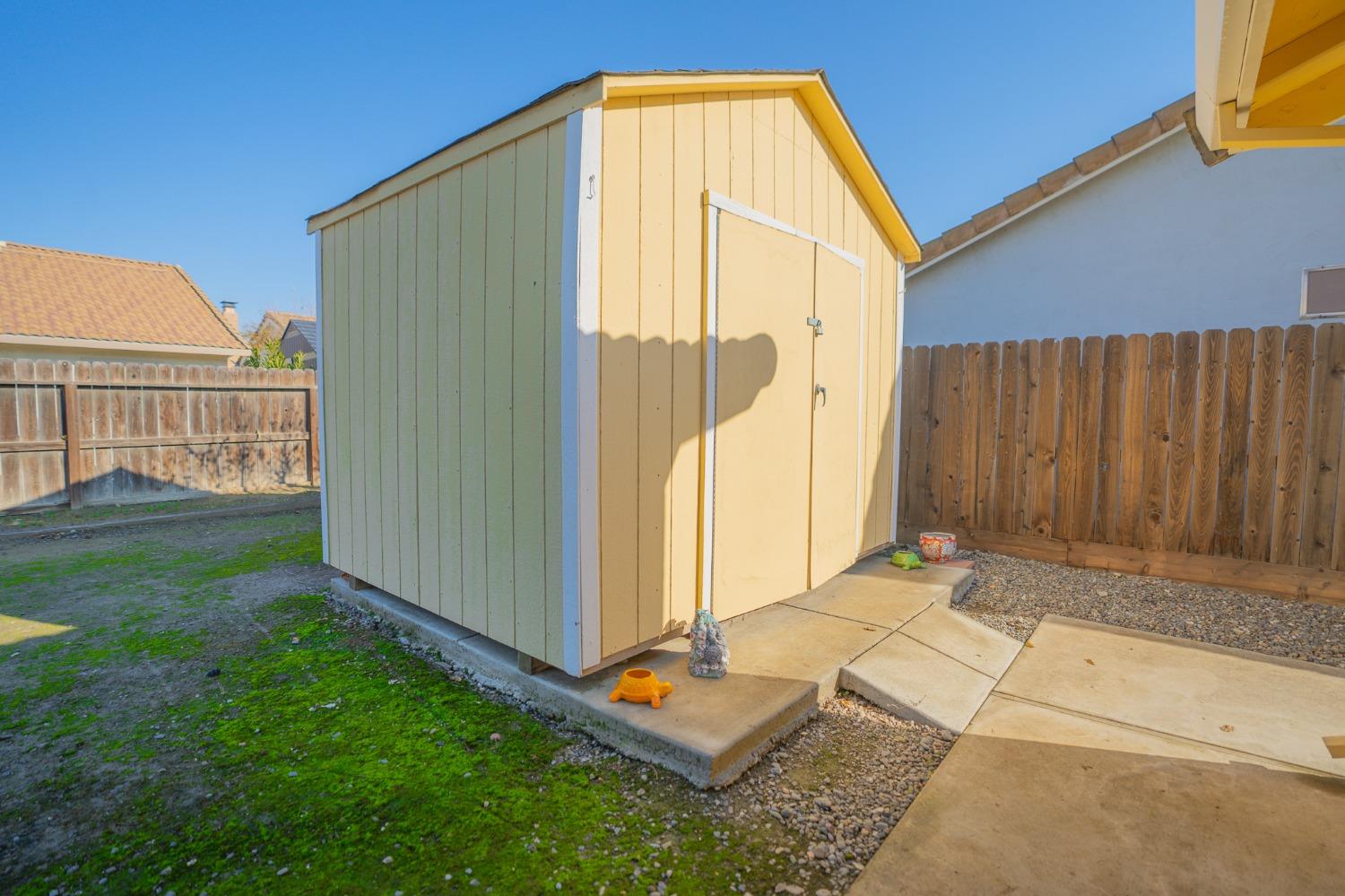 1316 Chukar St, Los Banos, CA 93635