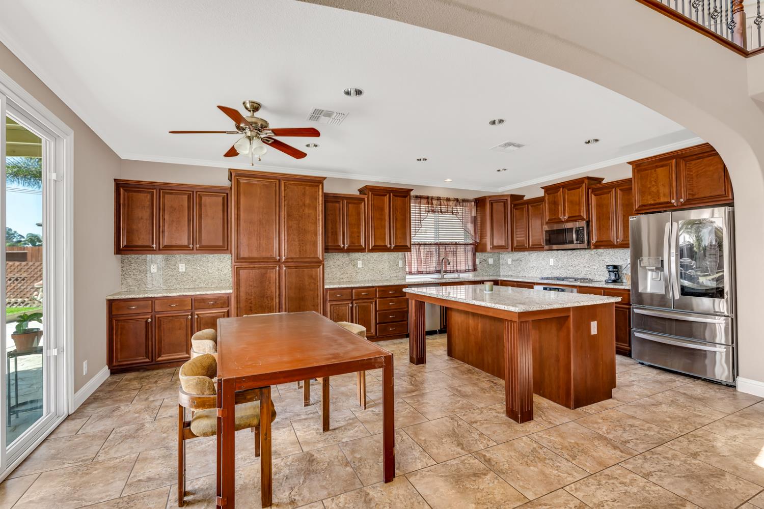 224 San Bruno St, Los Banos, CA 93635