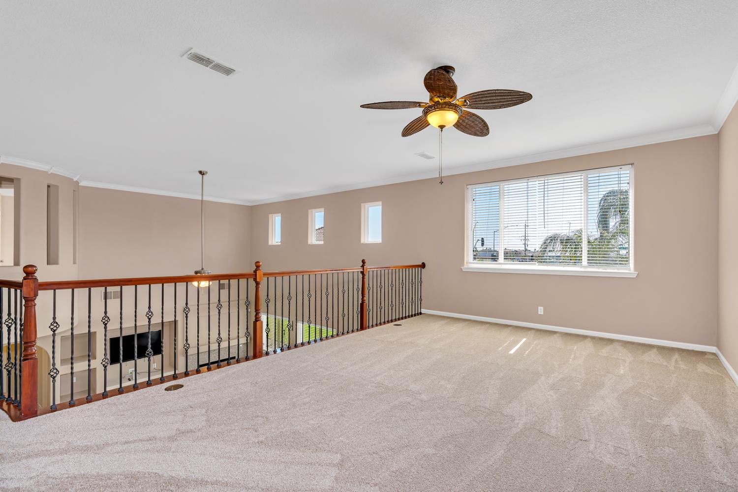 224 San Bruno St, Los Banos, CA 93635