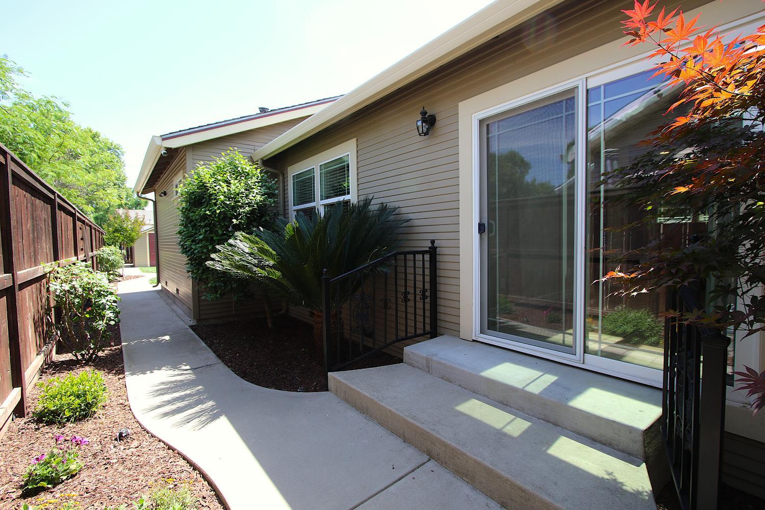 526 Melrose St, Modesto, CA 95354