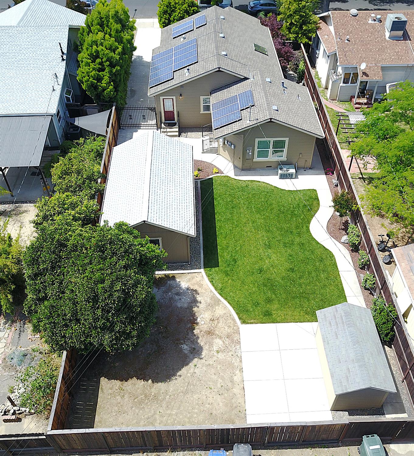 526 Melrose St, Modesto, CA 95354