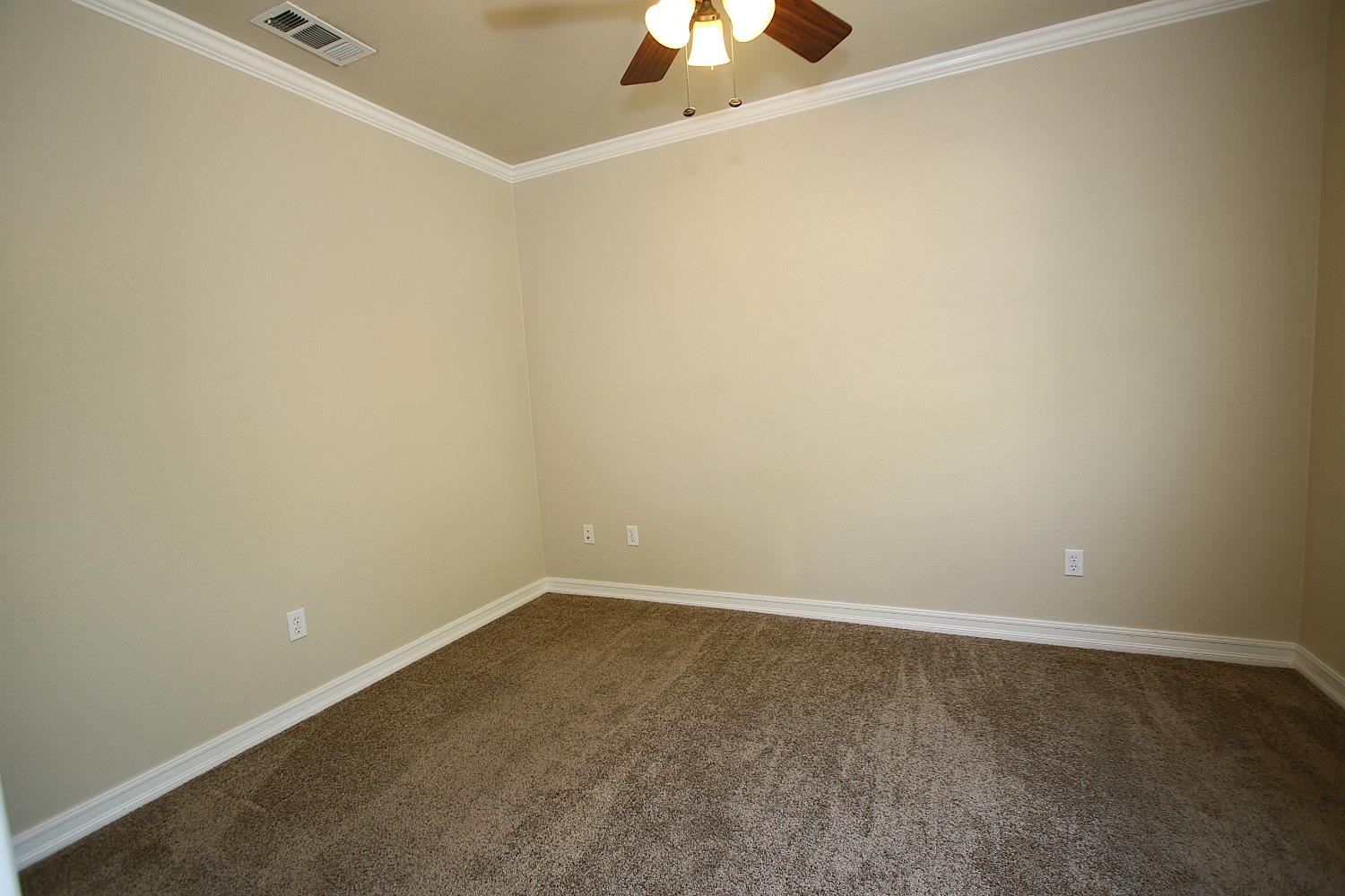 526 Melrose St, Modesto, CA 95354