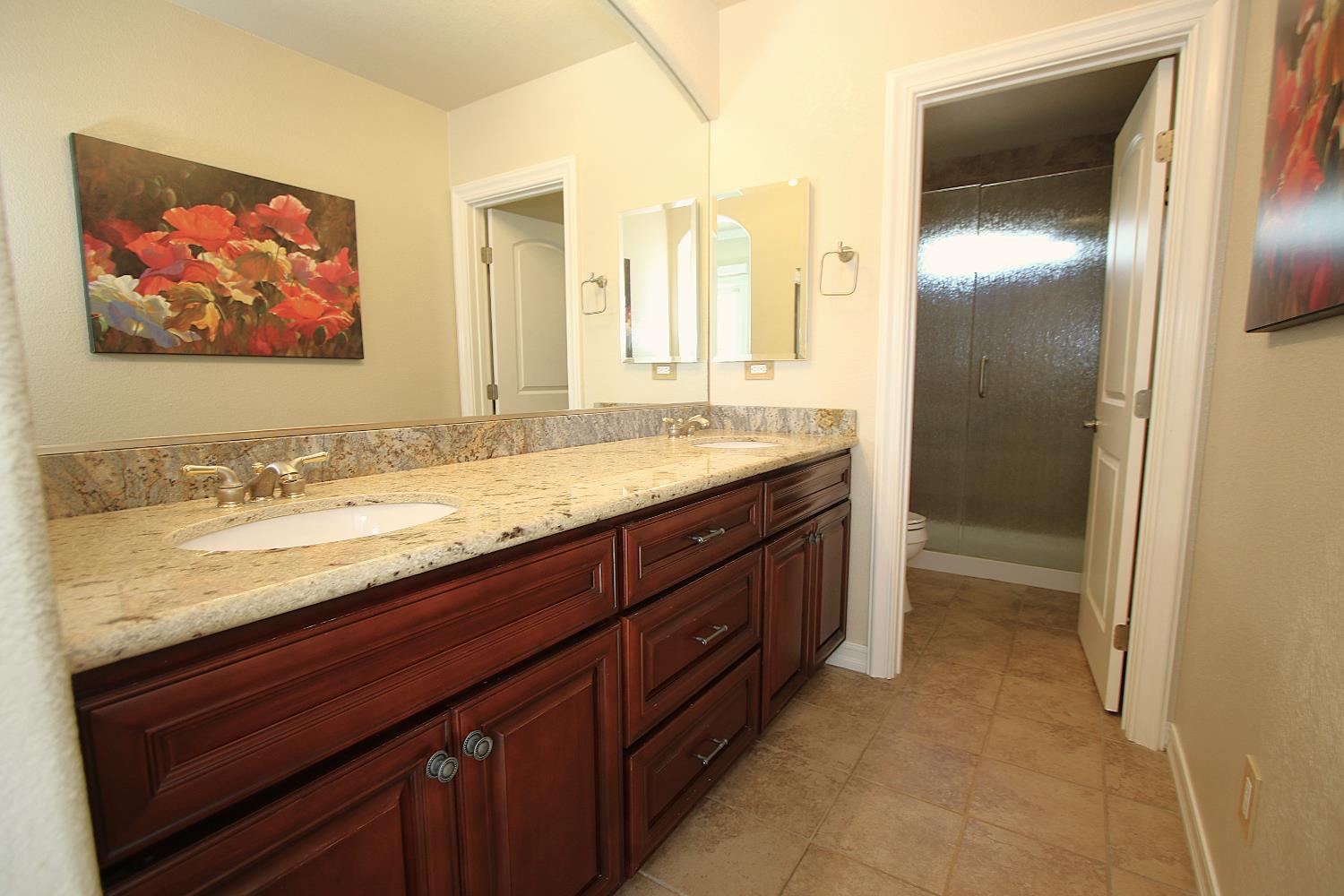 526 Melrose St, Modesto, CA 95354