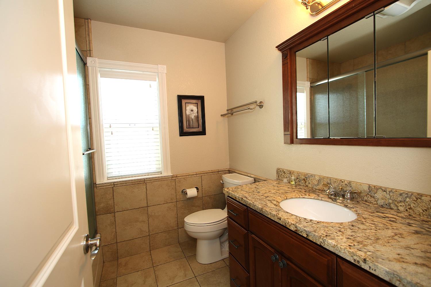 526 Melrose St, Modesto, CA 95354