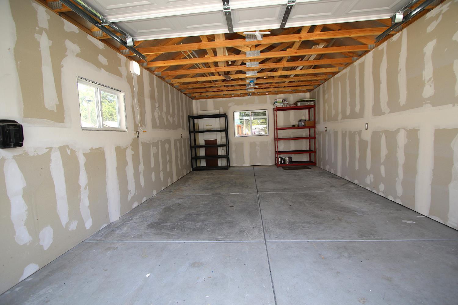 526 Melrose St, Modesto, CA 95354