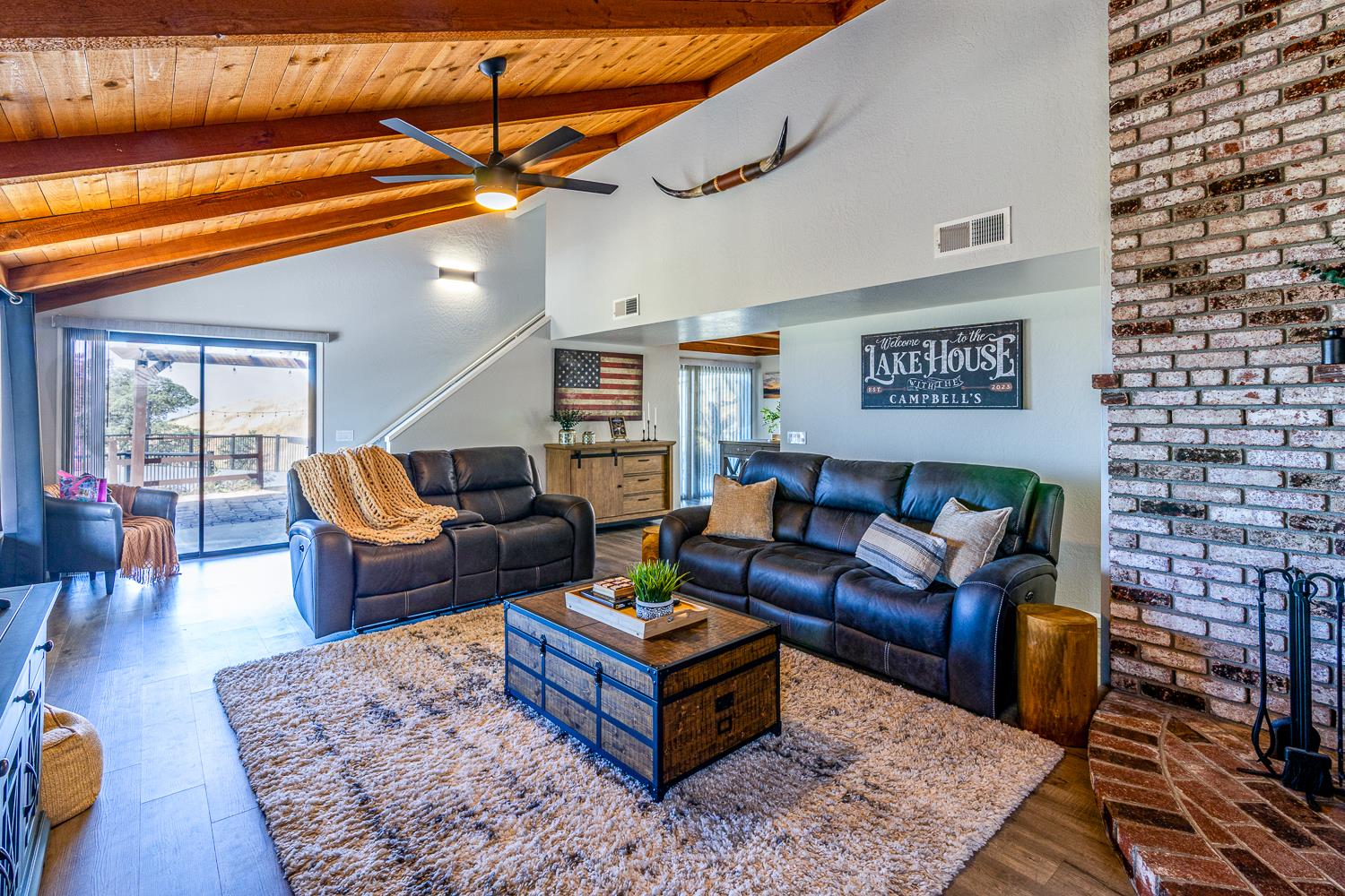 9925 Alamo Dr, La Grange, CA 95329