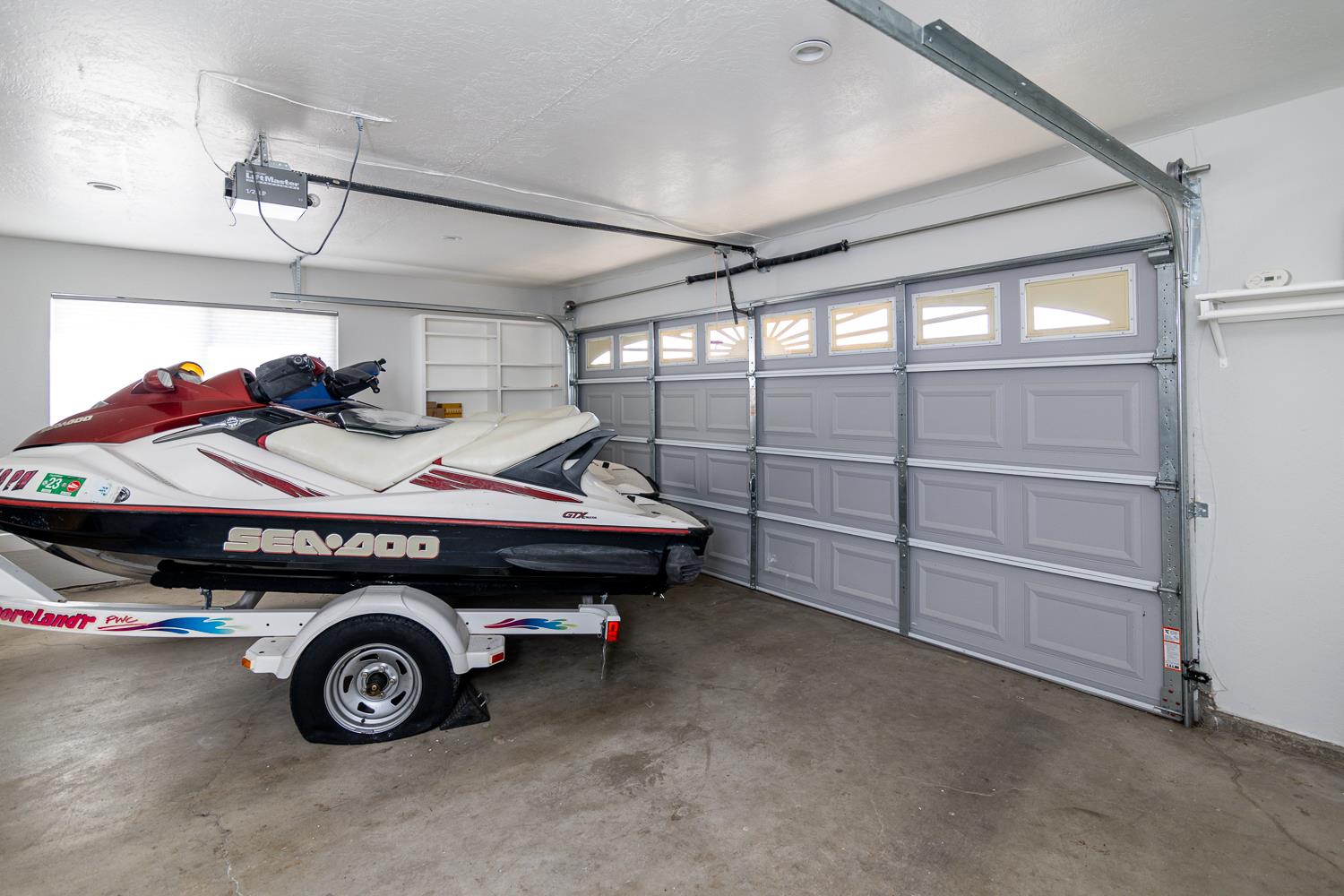 9925 Alamo Dr, La Grange, CA 95329