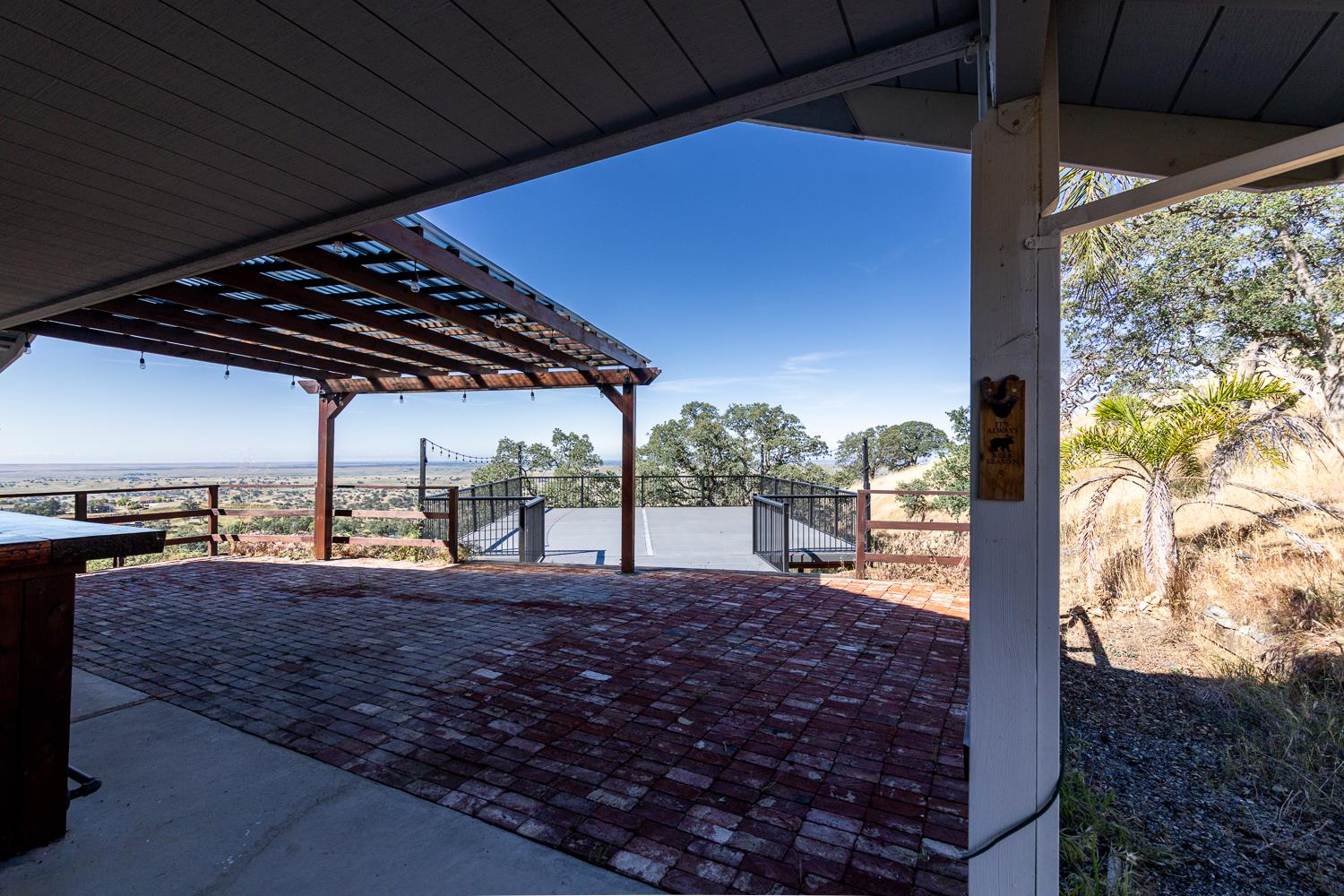 9925 Alamo Dr, La Grange, CA 95329