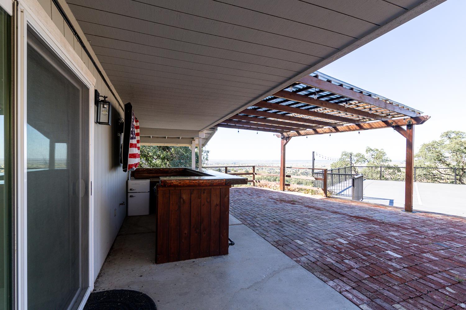 9925 Alamo Dr, La Grange, CA 95329