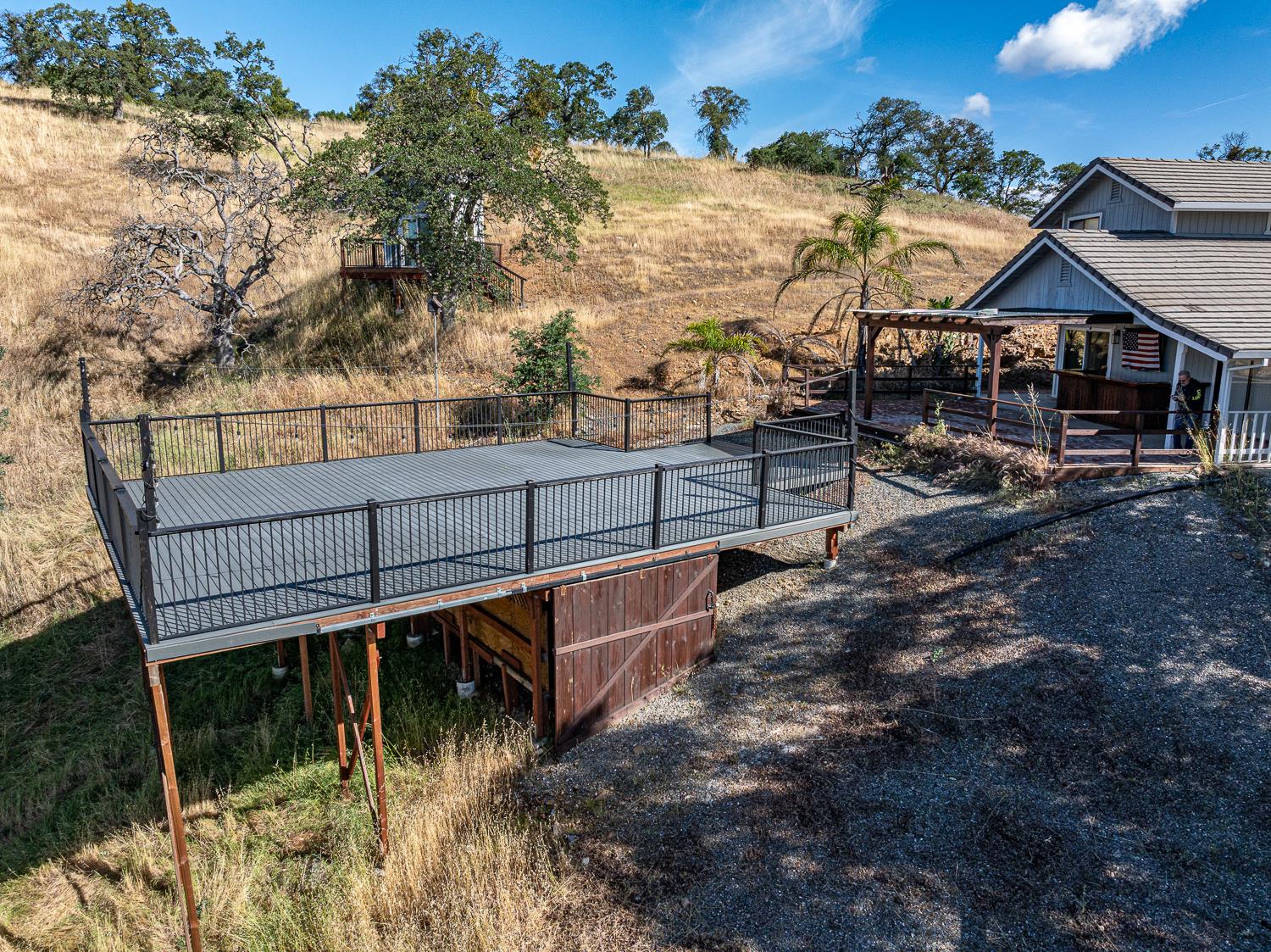 9925 Alamo Dr, La Grange, CA 95329