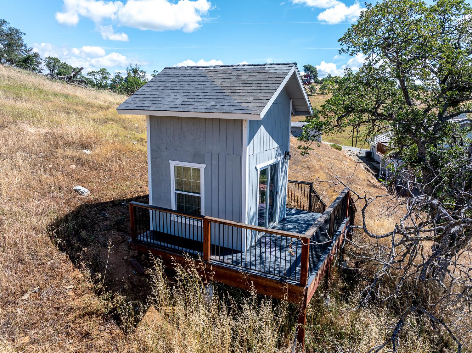 9925 Alamo Dr, La Grange, CA 95329