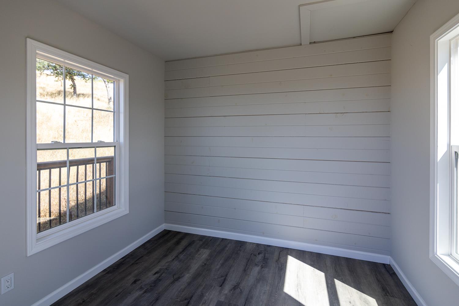 9925 Alamo Dr, La Grange, CA 95329