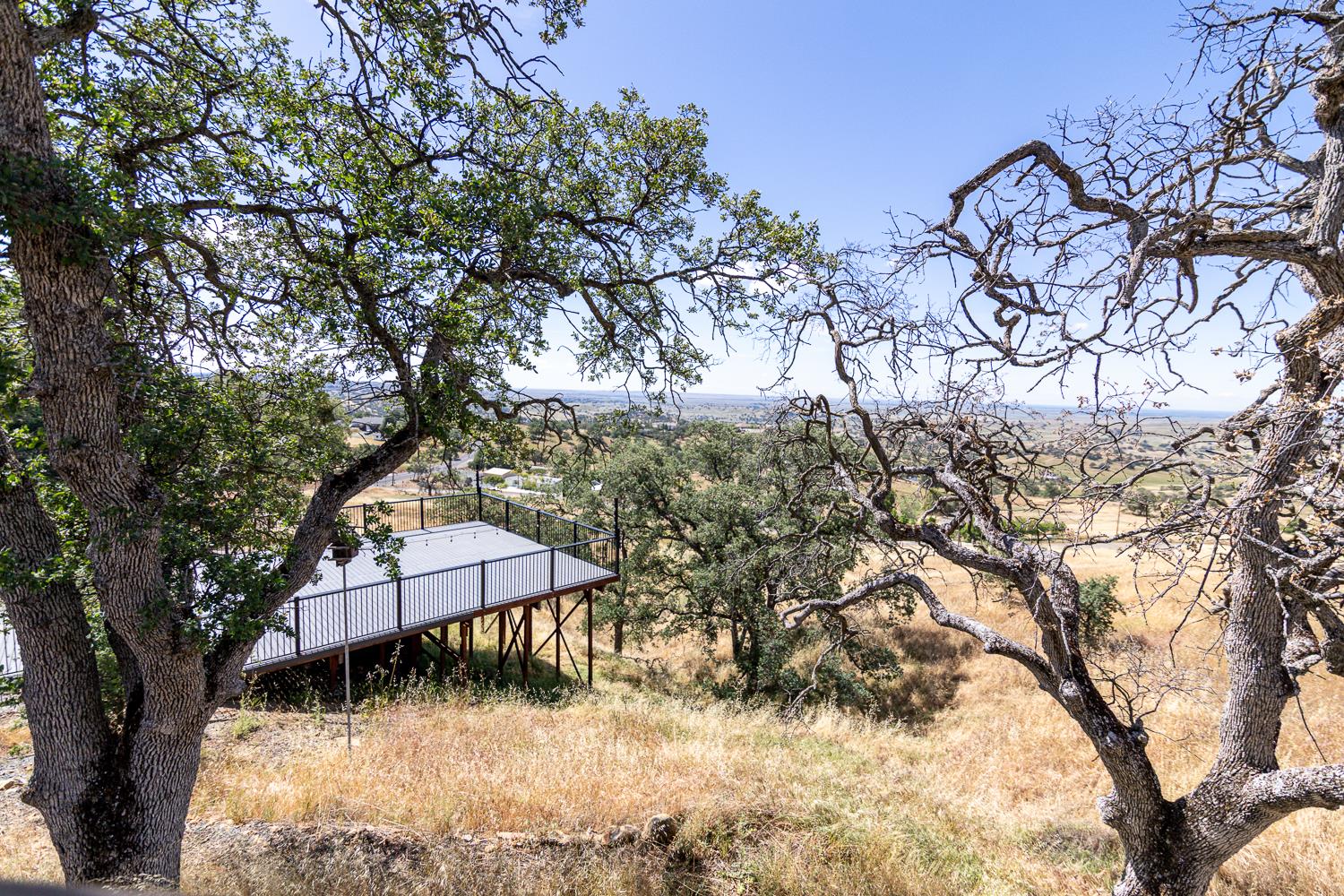 9925 Alamo Dr, La Grange, CA 95329