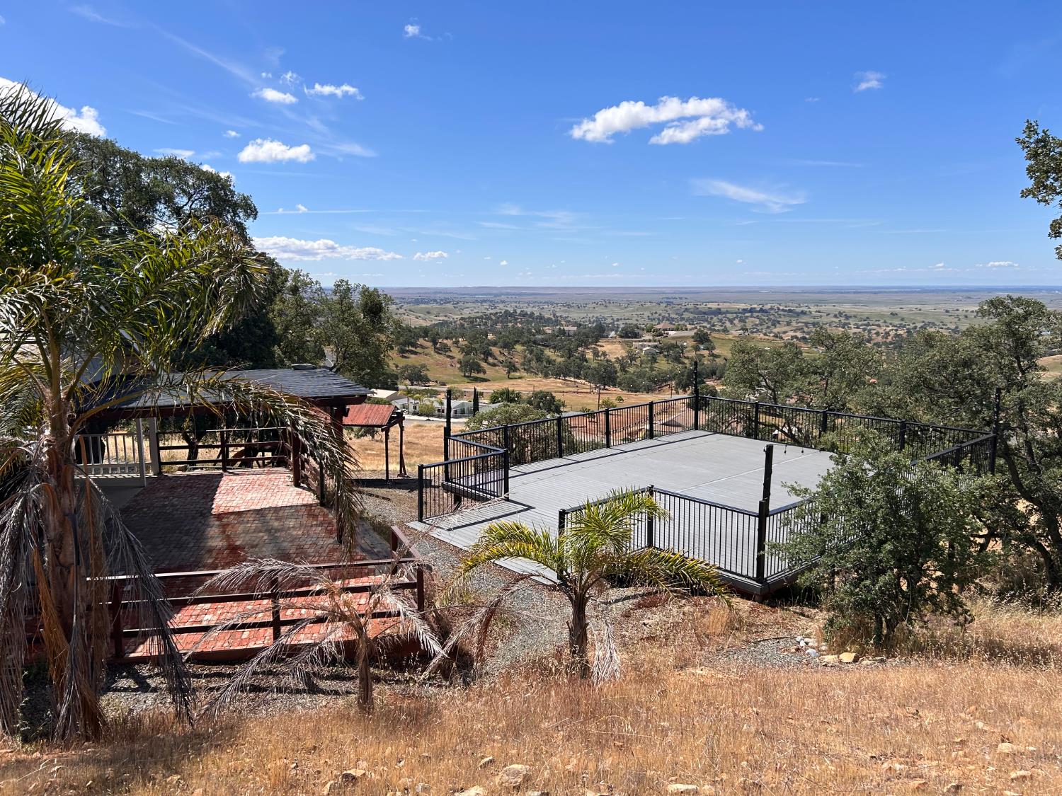 9925 Alamo Dr, La Grange, CA 95329