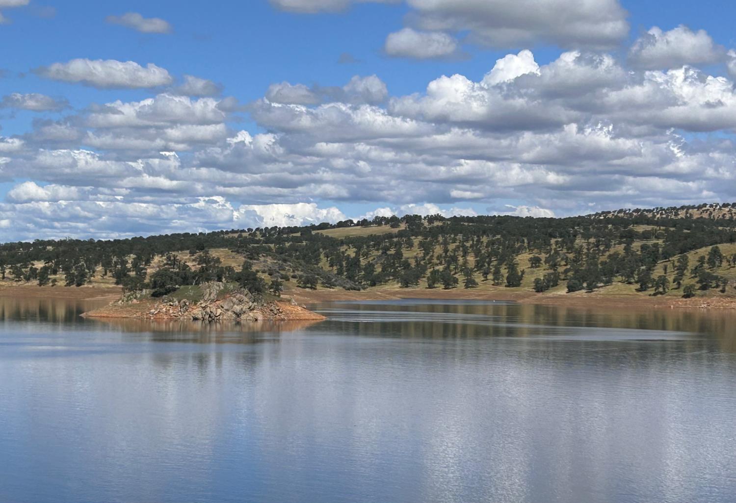 9925 Alamo Dr, La Grange, CA 95329