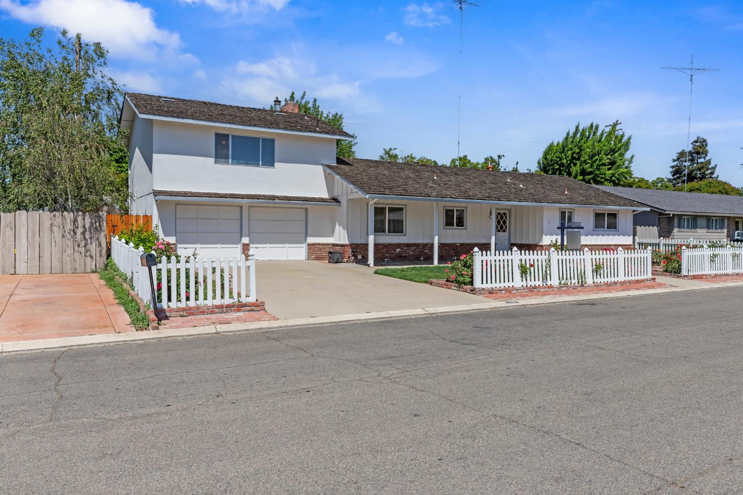 3013 Fredericksburg Way, Modesto, CA 95355