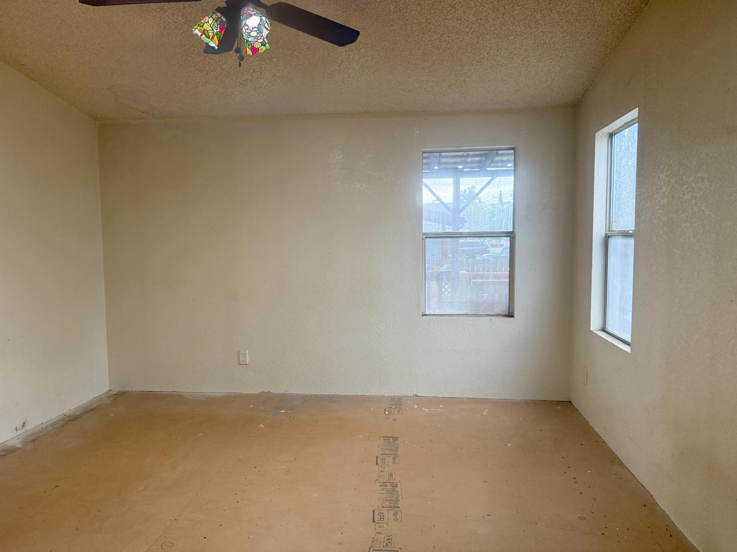 328 N 3rd Ave, Oakdale, CA 95361