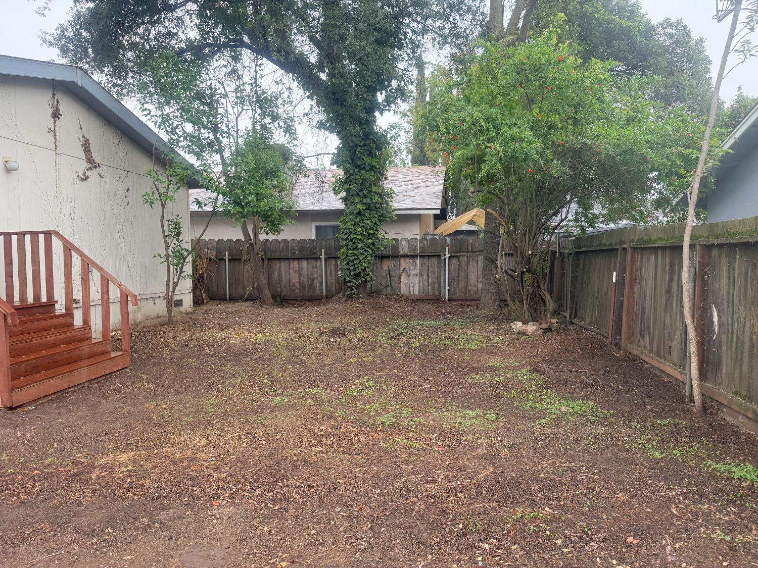 328 N 3rd Ave, Oakdale, CA 95361