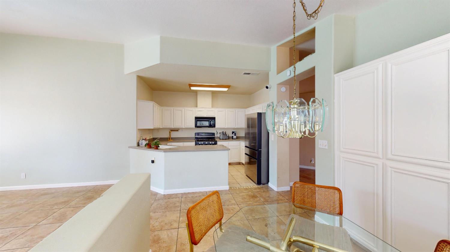 4654 Kirkes Way, Turlock, CA 95382