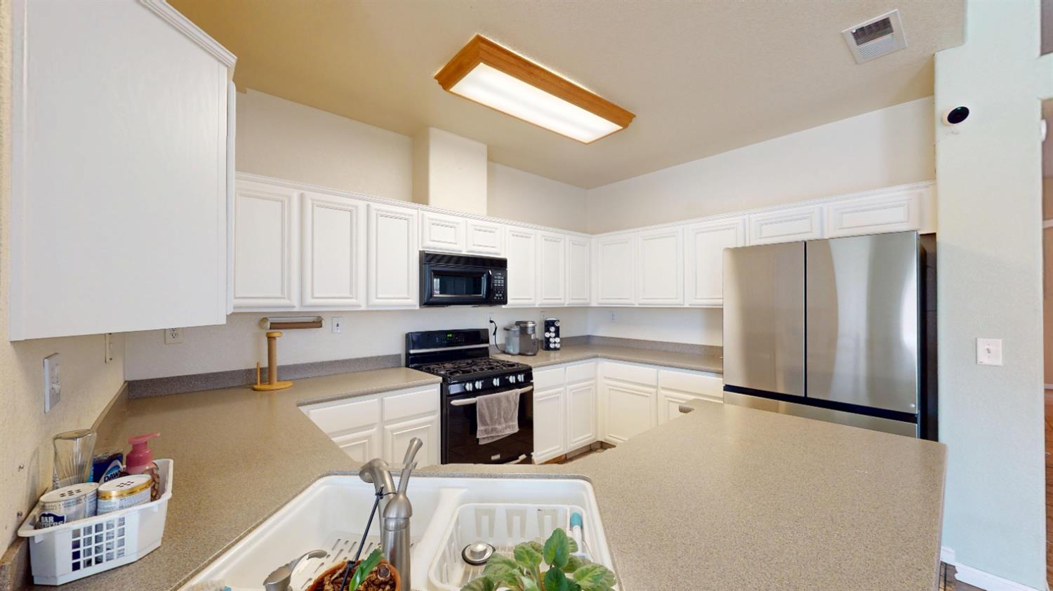 4654 Kirkes Way, Turlock, CA 95382