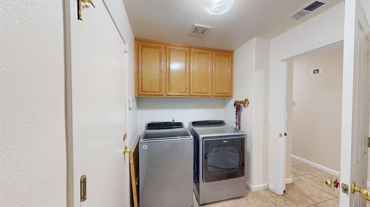 4654 Kirkes Way, Turlock, CA 95382