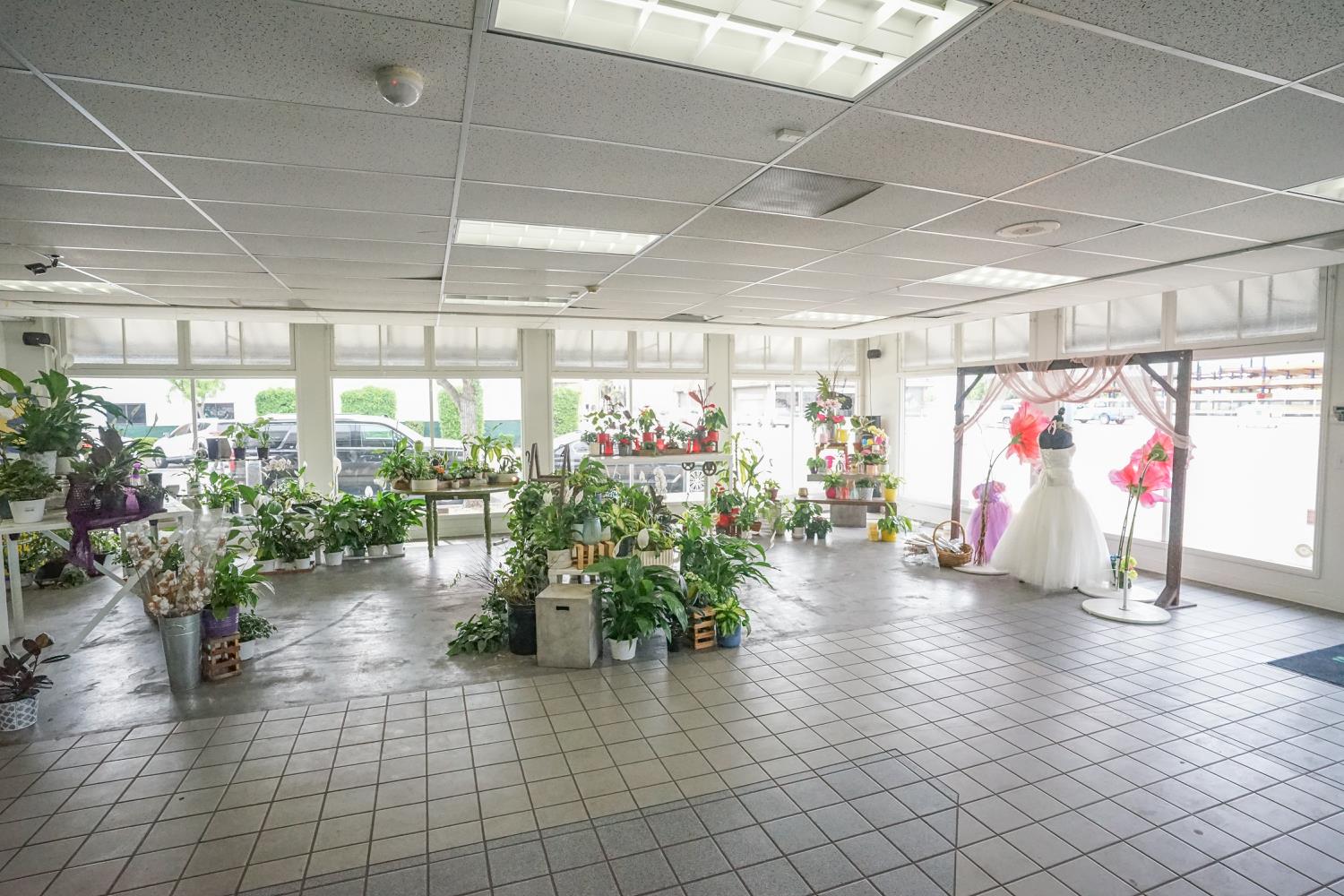 1302 9th St, Modesto, CA 95354