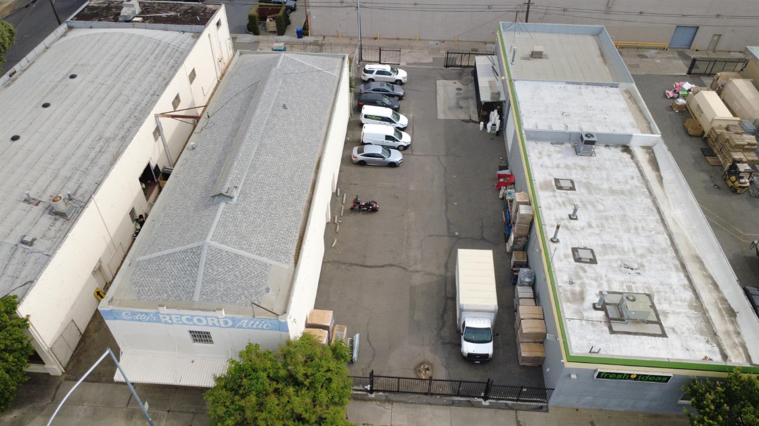 1320 9th St, Modesto, CA 95354