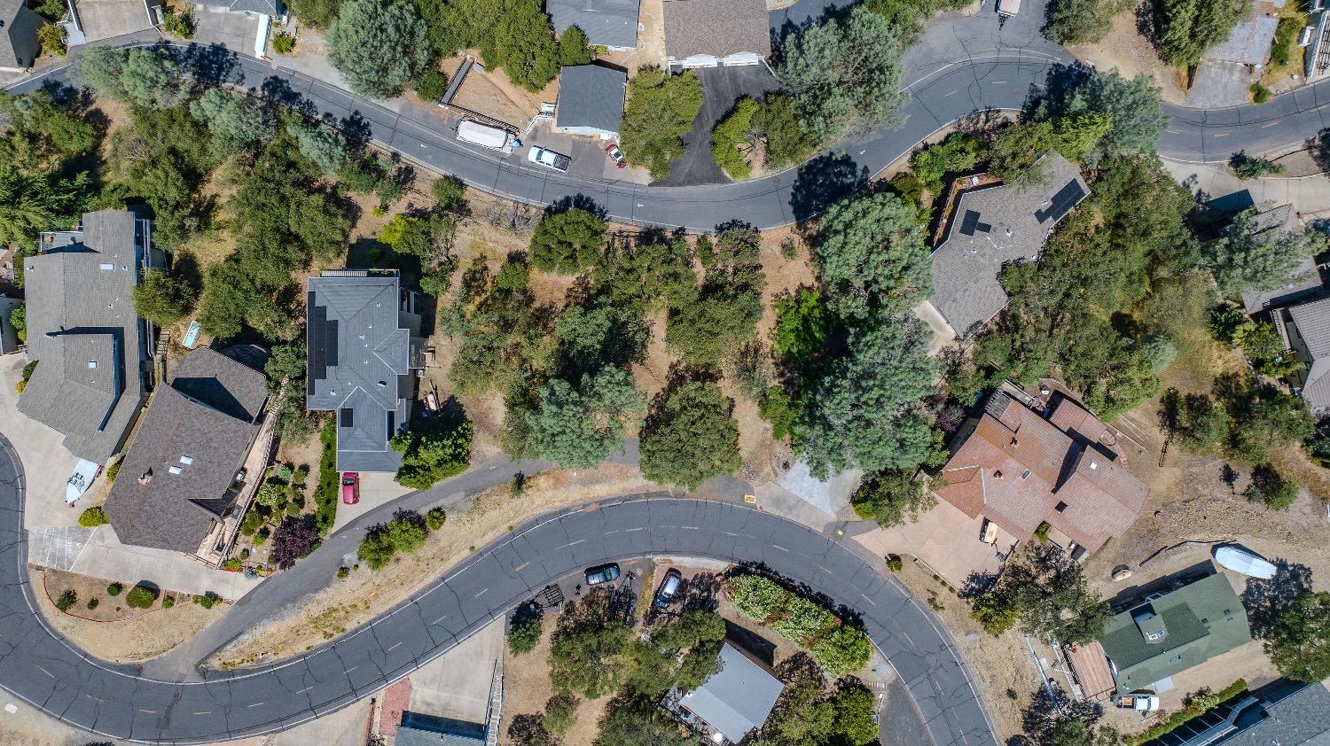 215 Oakhurst Ct, Copperopolis, CA 95228