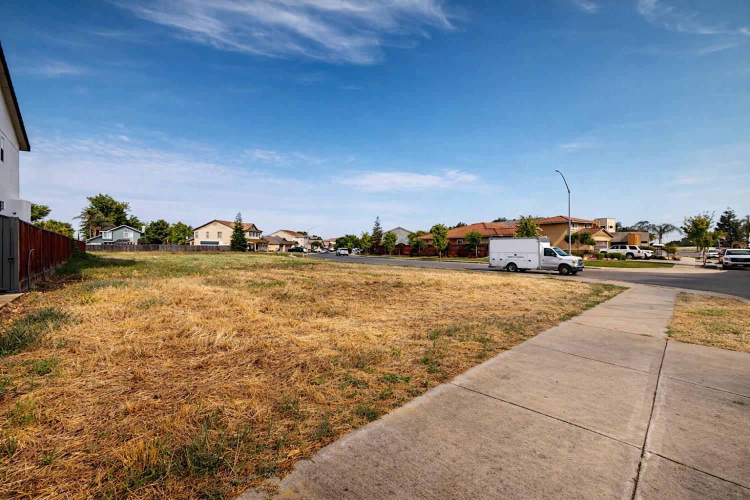 1001 N Canyon Dr, Modesto, CA 95351