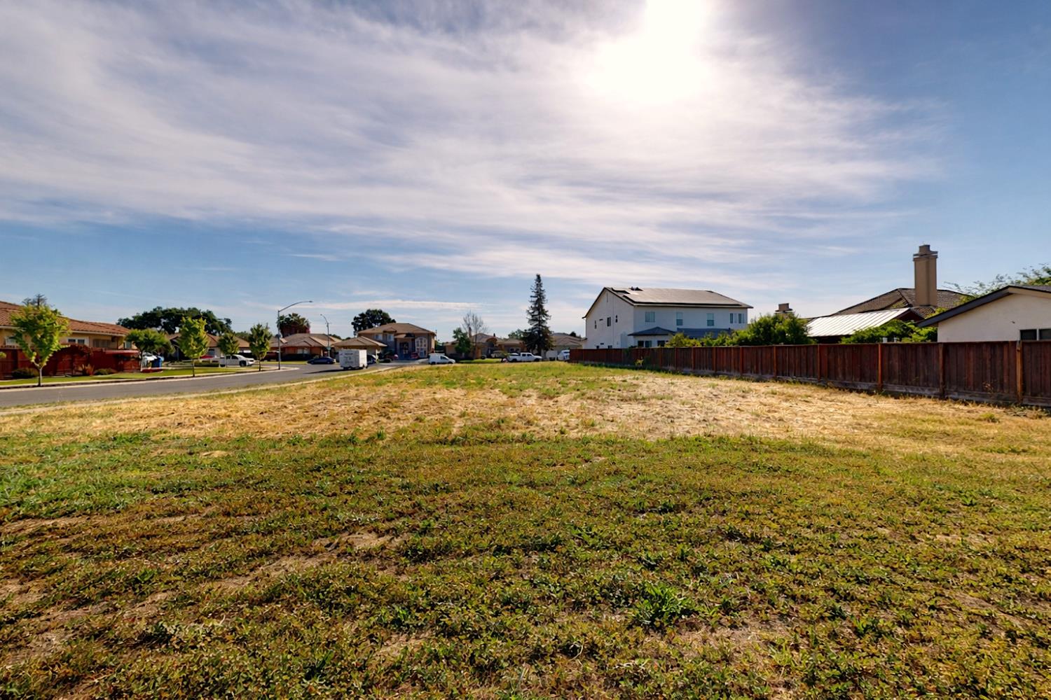 1001 N Canyon Dr, Modesto, CA 95351