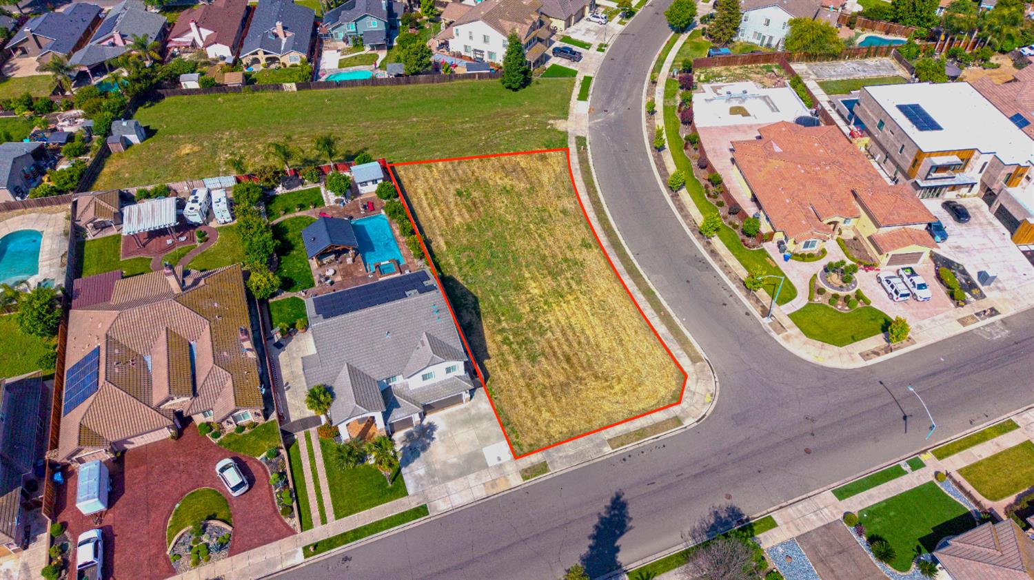 1001 N Canyon Dr, Modesto, CA 95351