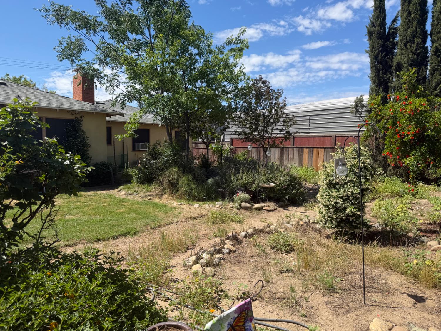 7555 E Whitmore Ave, Hughson, CA 95326