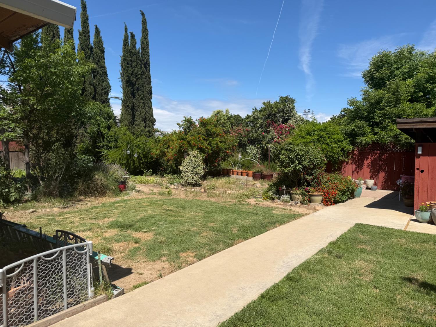 7555 E Whitmore Ave, Hughson, CA 95326