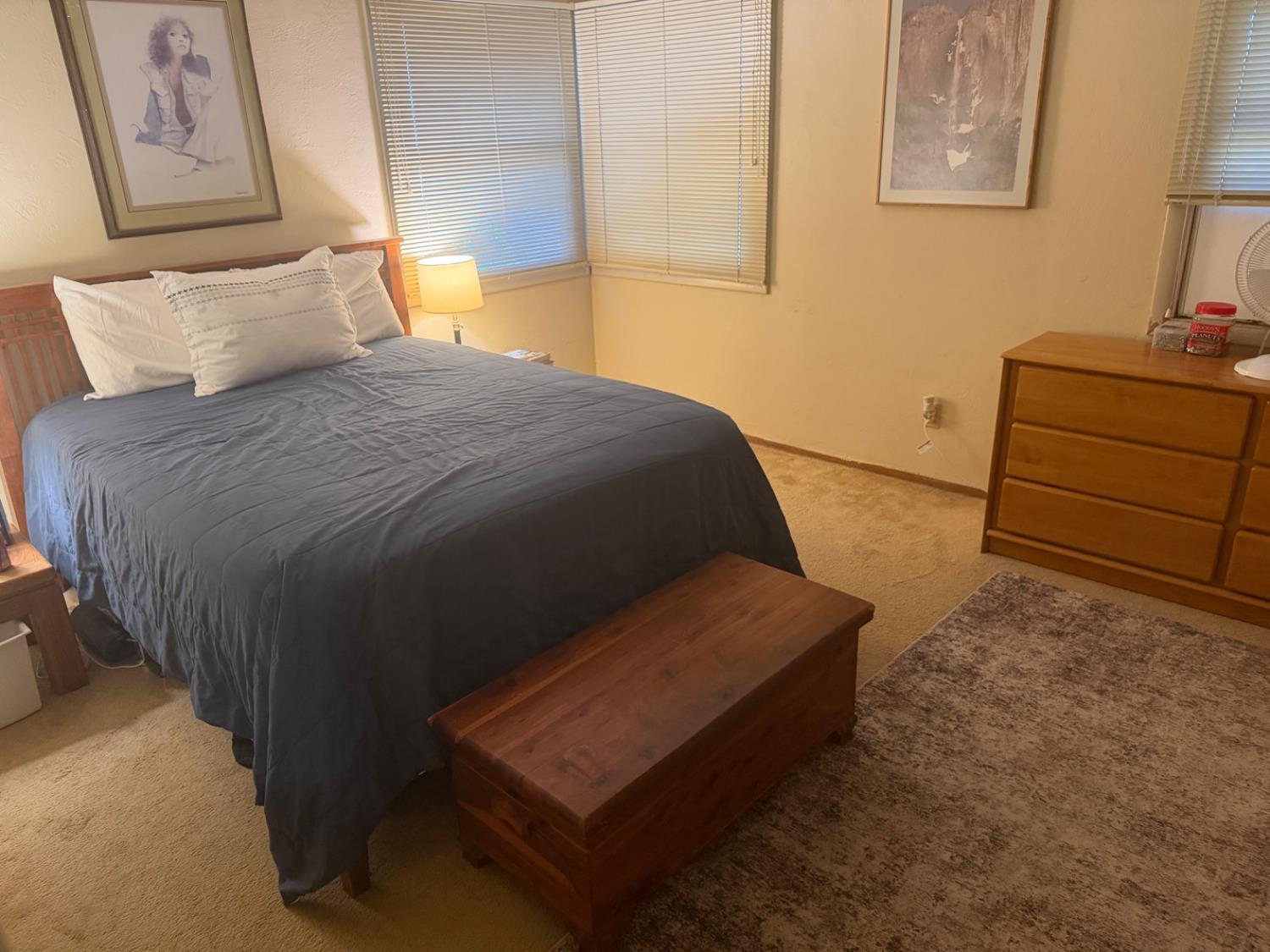 7555 E Whitmore Ave, Hughson, CA 95326