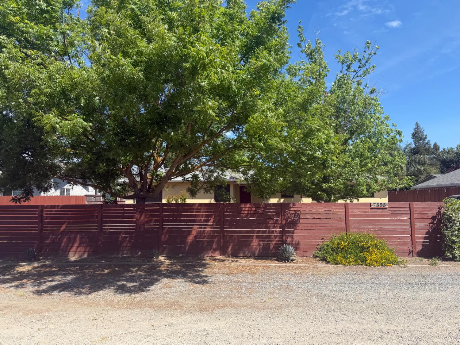 7555 E Whitmore Ave, Hughson, CA 95326