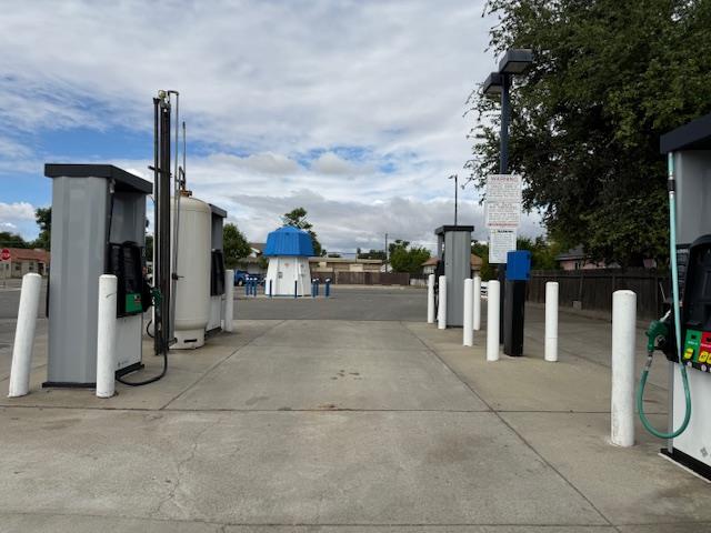 198 W 5th St, Gustine, CA 95322