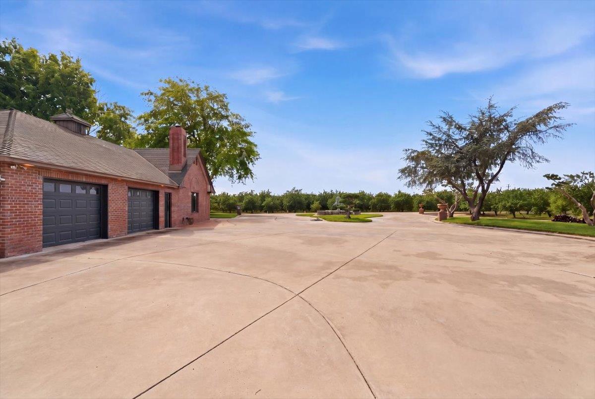 30324 Lone Tree Rd, Oakdale, CA 95361