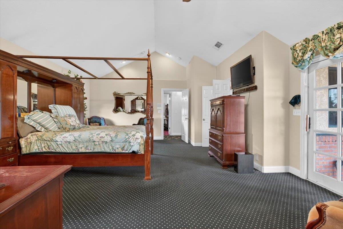 30324 Lone Tree Rd, Oakdale, CA 95361